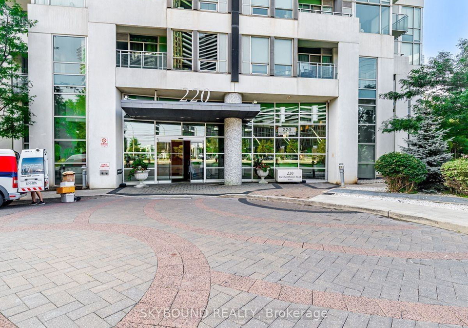 220-burnhamthorpe-road-mississauga-ontario-w13423460