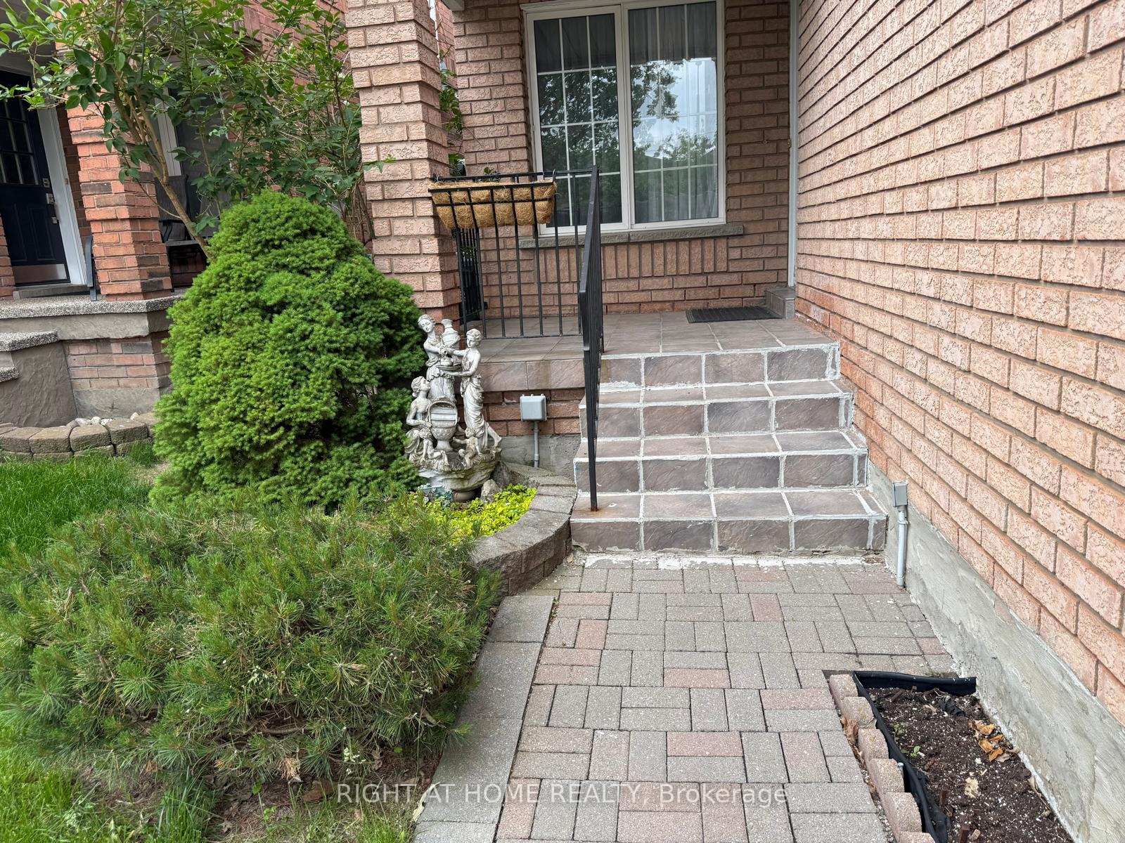5392-marblewood-drive-mississauga-ontario-w13423528
