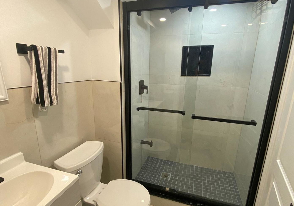 1-adios-gate-brampton-ontario-w13423724