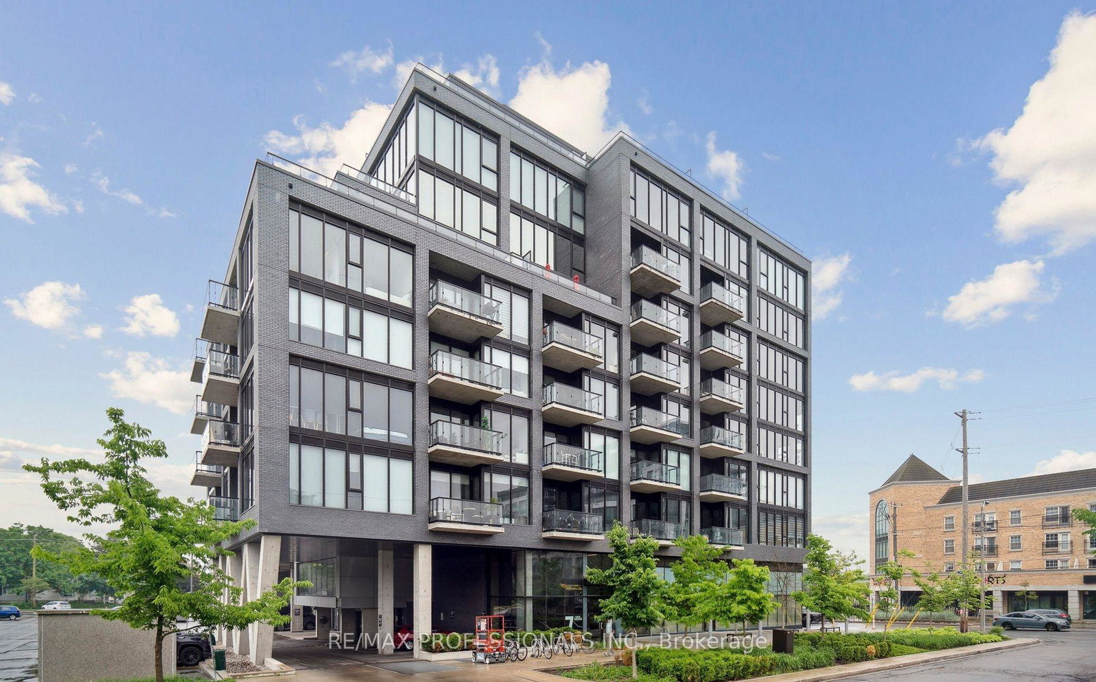 7-smith-crescent-etobicoke-ontario-w13423800