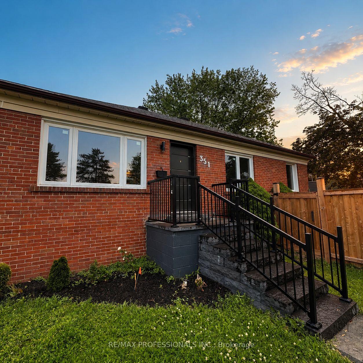 351-maurice-drive-oakville-ontario-w13423834