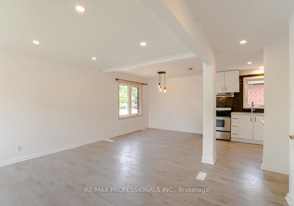 351-maurice-drive-oakville-ontario-w13423834