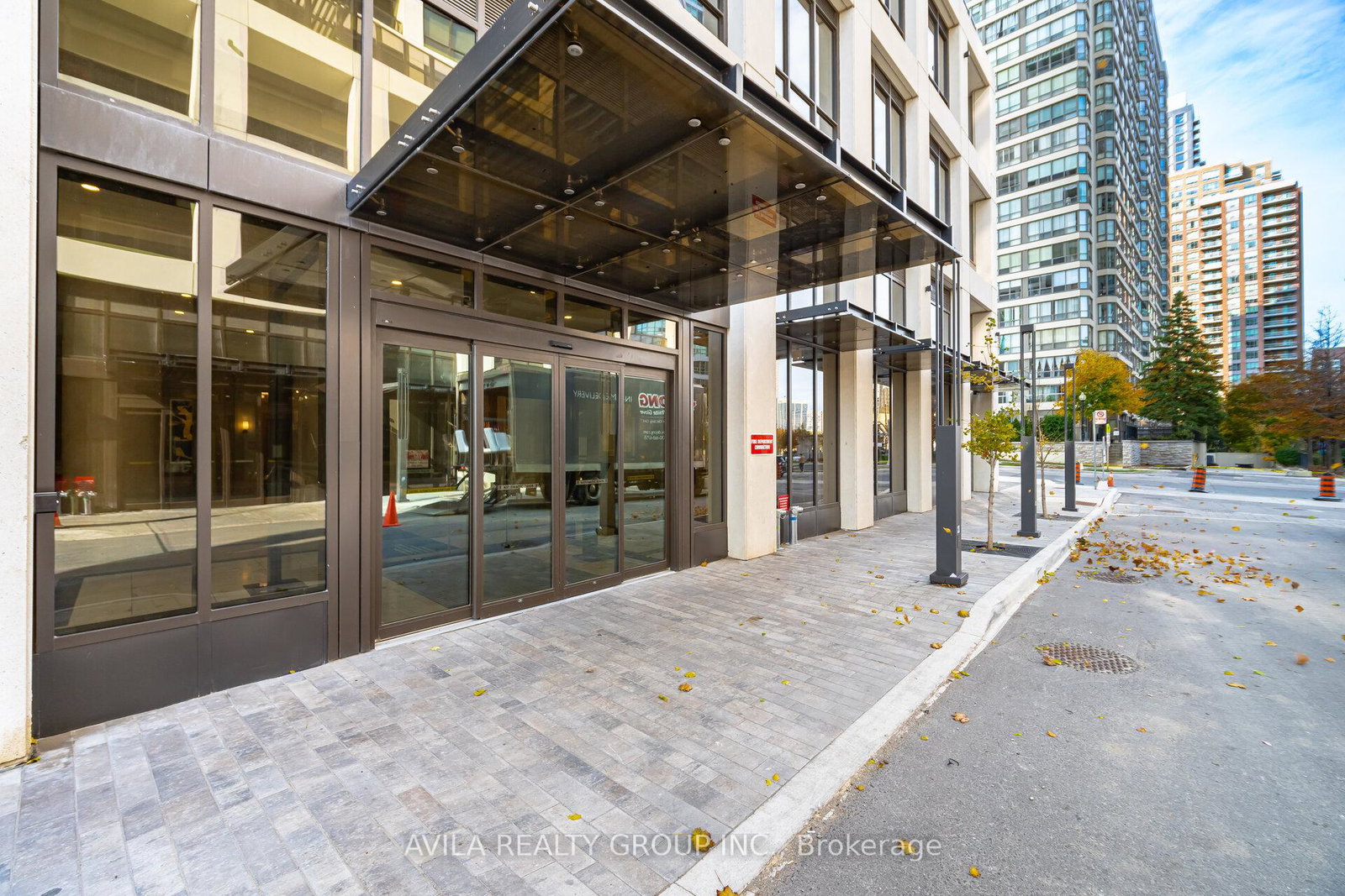 36-elm-drive-mississauga-ontario-w13424062