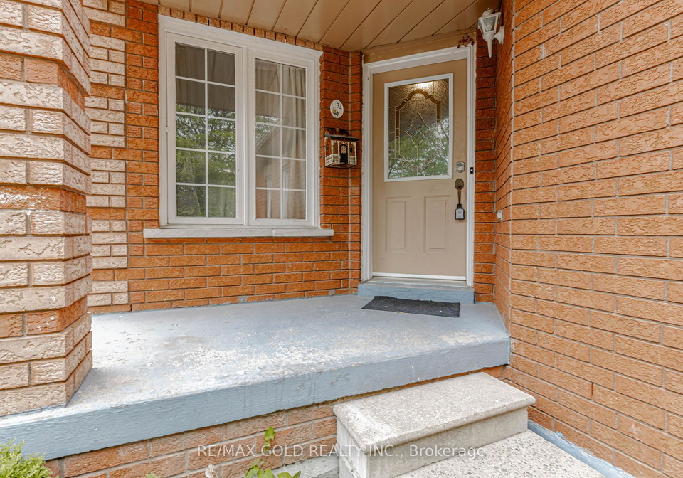 34-white-tail-crescent-brampton-ontario-w13424268