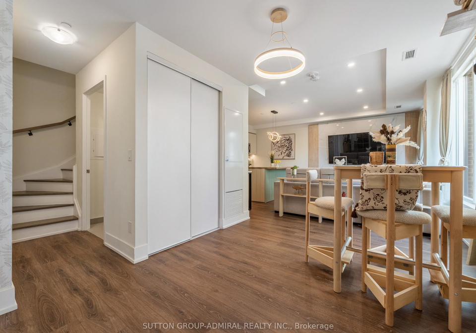 15-maryport-avenue-york-ontario-w13424408