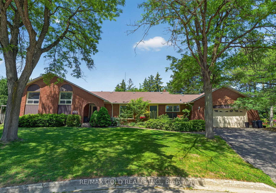 14-cairnmore-court-brampton-ontario-w13424582