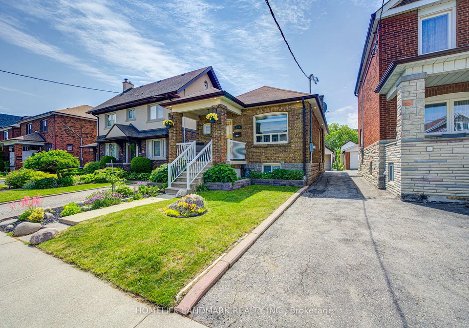237-belgravia-avenue-north-york-ontario-w13424720