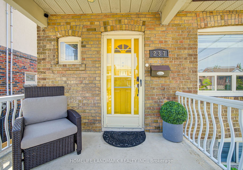 237-belgravia-avenue-north-york-ontario-w13424720