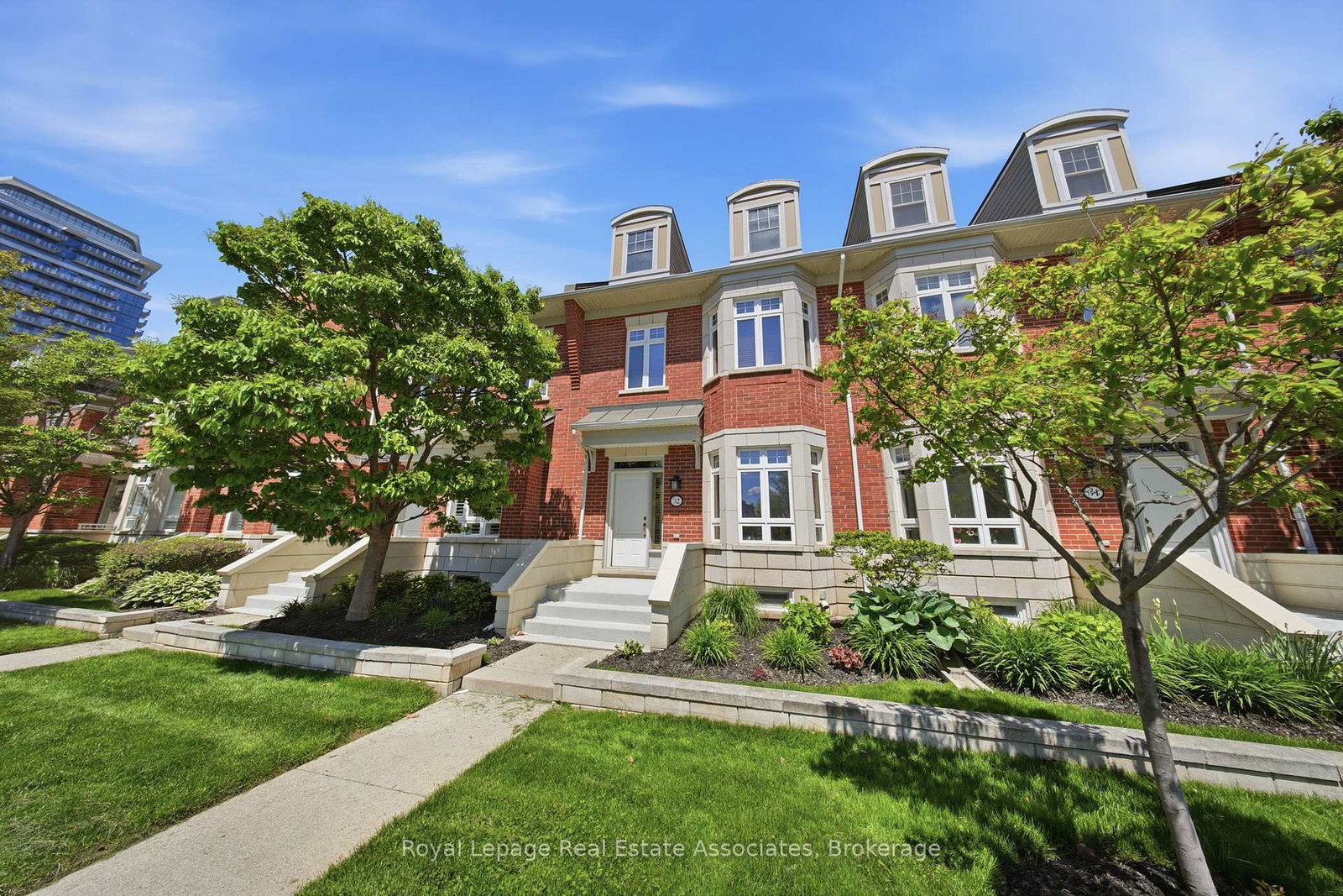 32-st-lawrence-drive-mississauga-ontario-w13425032