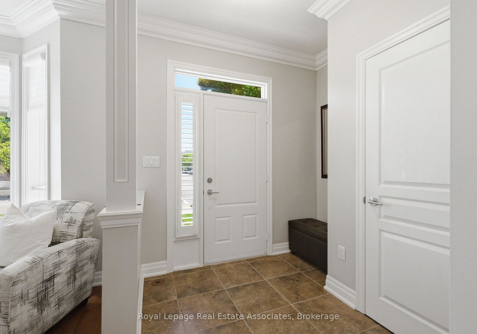 32-st-lawrence-drive-mississauga-ontario-w13425032