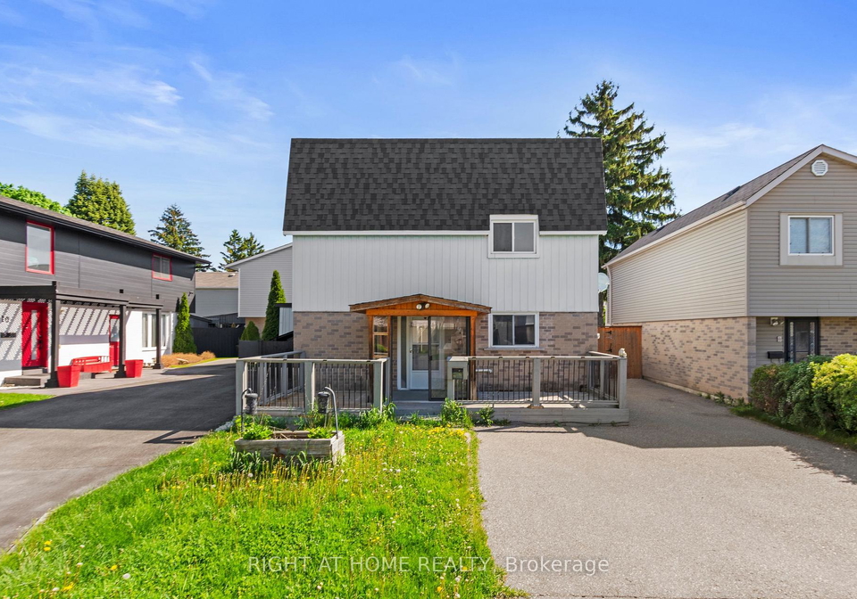 9-highland-trail-brampton-ontario-w13425268