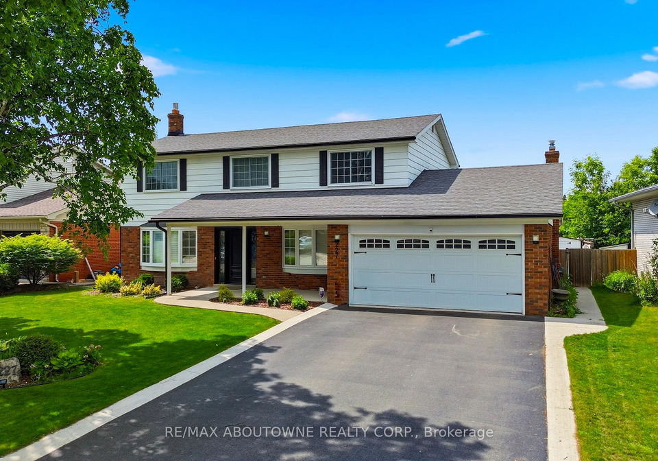 227-weybourne-road-oakville-ontario-w13425458