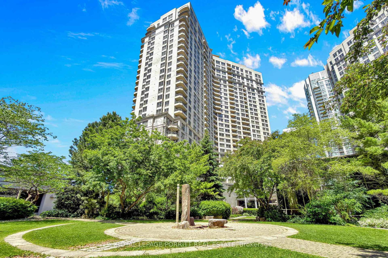 3888-duke-of-york-boulevard-mississauga-ontario-w13425652
