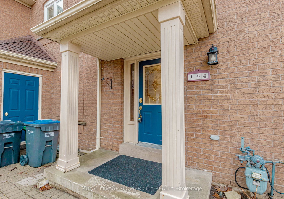 194-pressed-brick-drive-brampton-ontario-w13425684