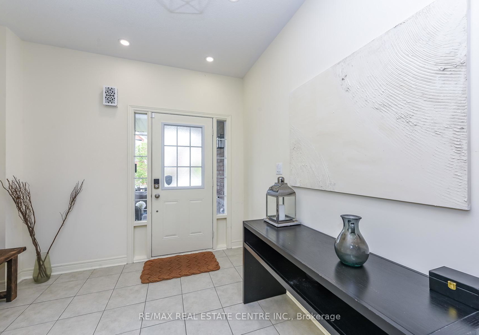 610-bessborough-drive-w-milton-ontario-w13425778