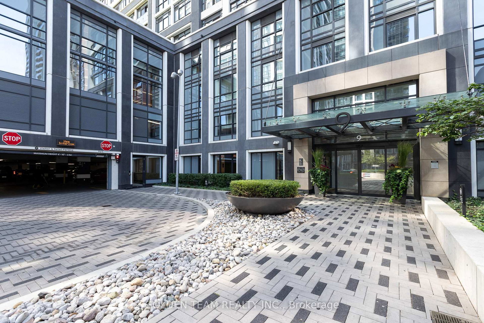 9-mabelle-avenue-etobicoke-ontario-w13426030
