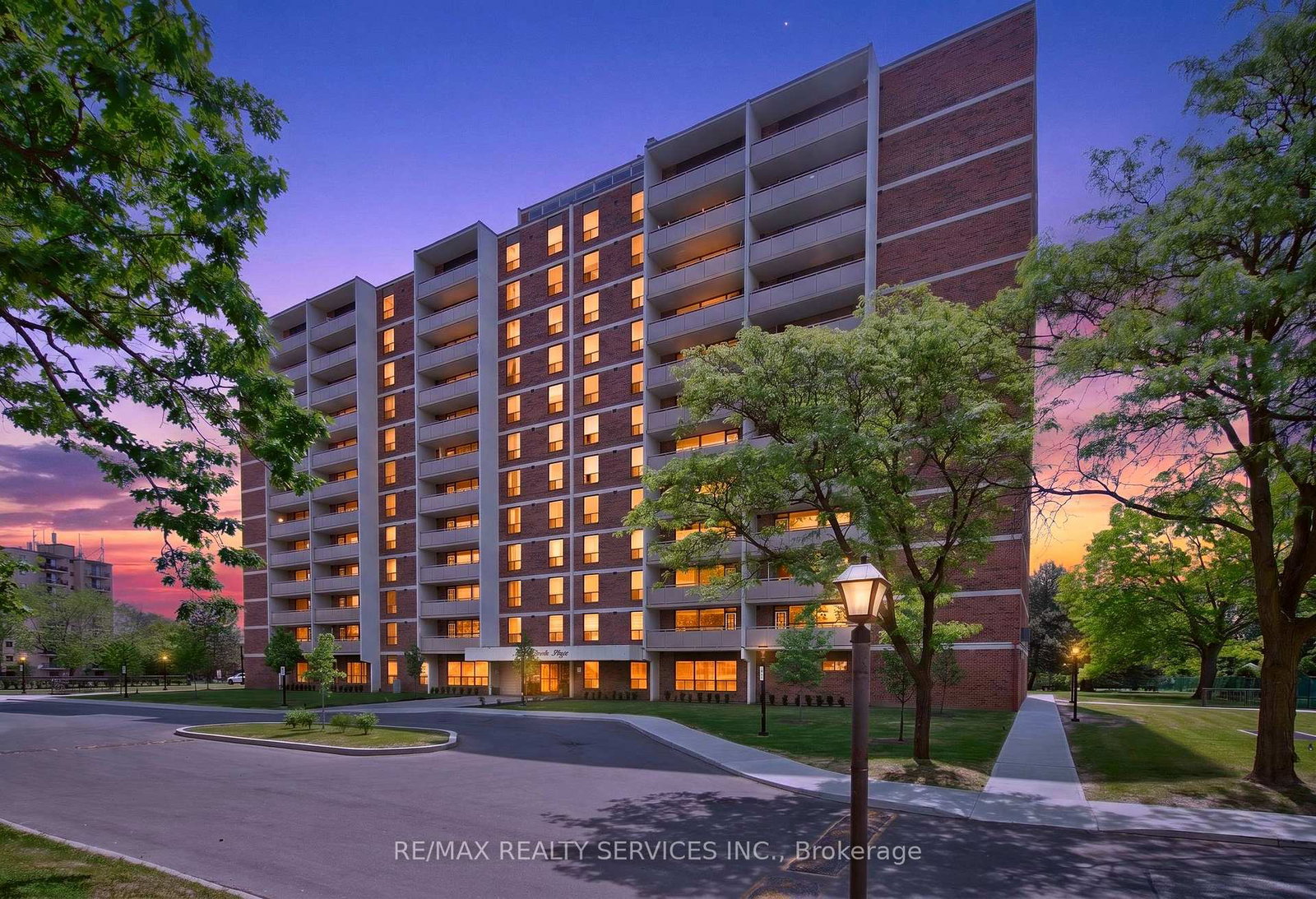 3120-kirwin-avenue-mississauga-ontario-w13426118