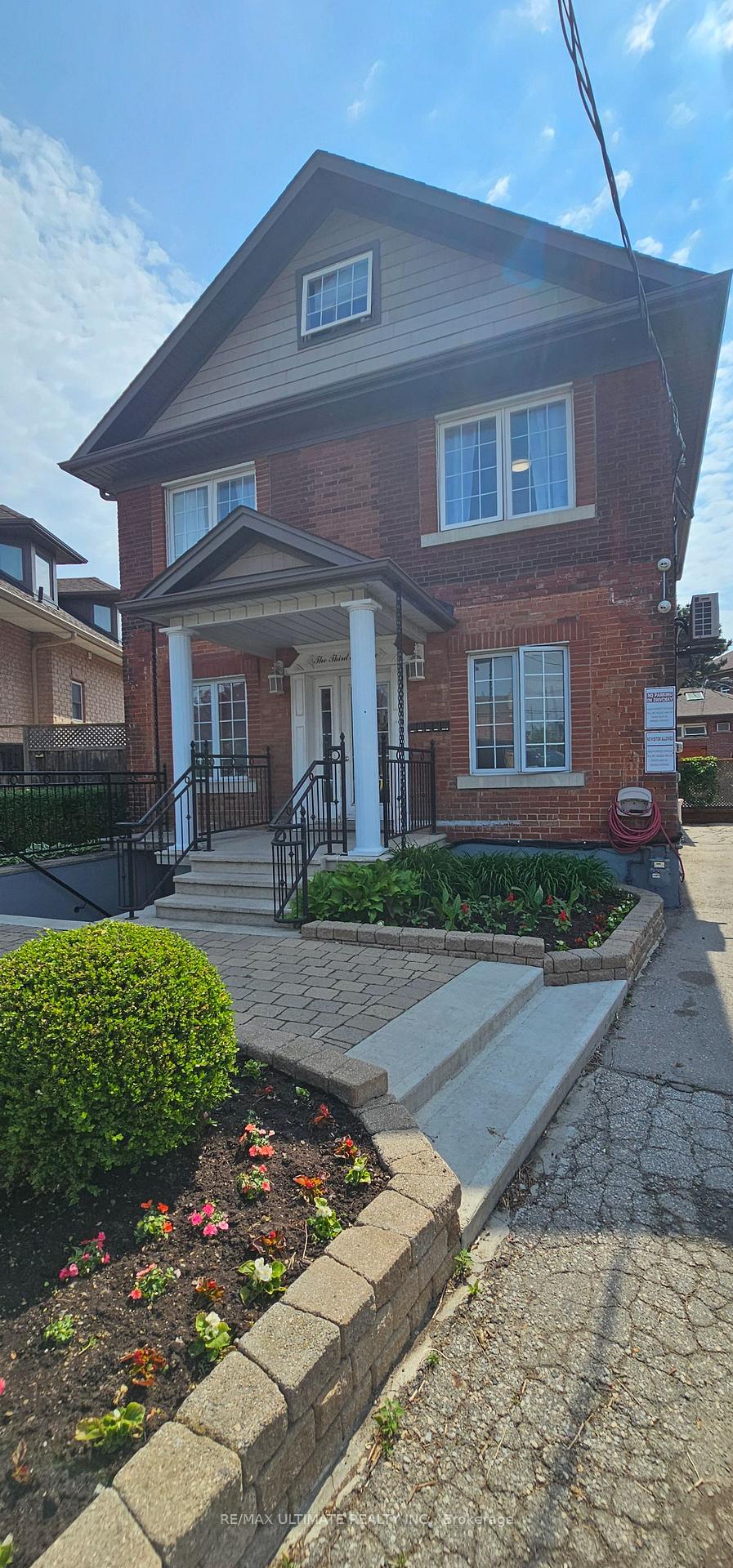 3-kane-avenue-toronto-ontario-w13426134