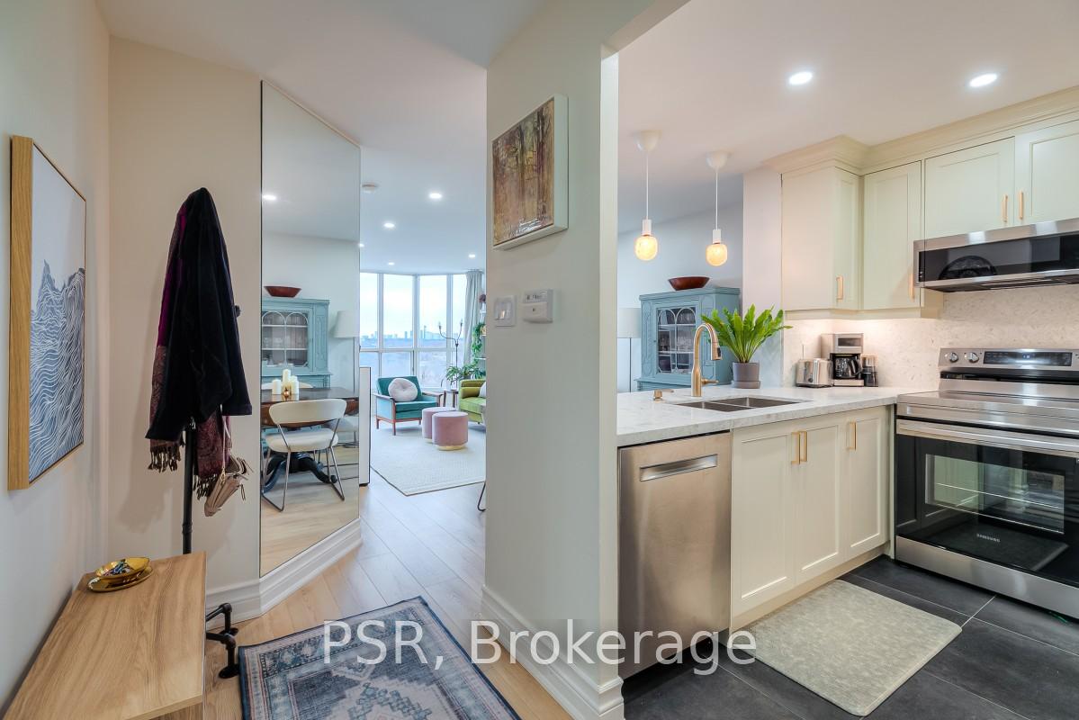 2285-lake-shore-boulevard-w-etobicoke-ontario-w13426240