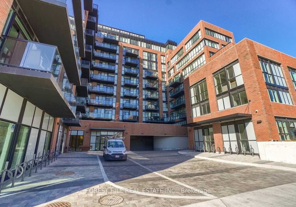 2300-st-clair-avenue-w-toronto-ontario-w13426322