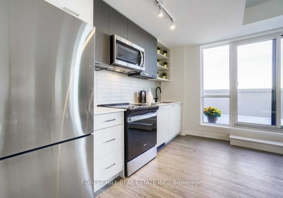 2300-st-clair-avenue-w-toronto-ontario-w13426322