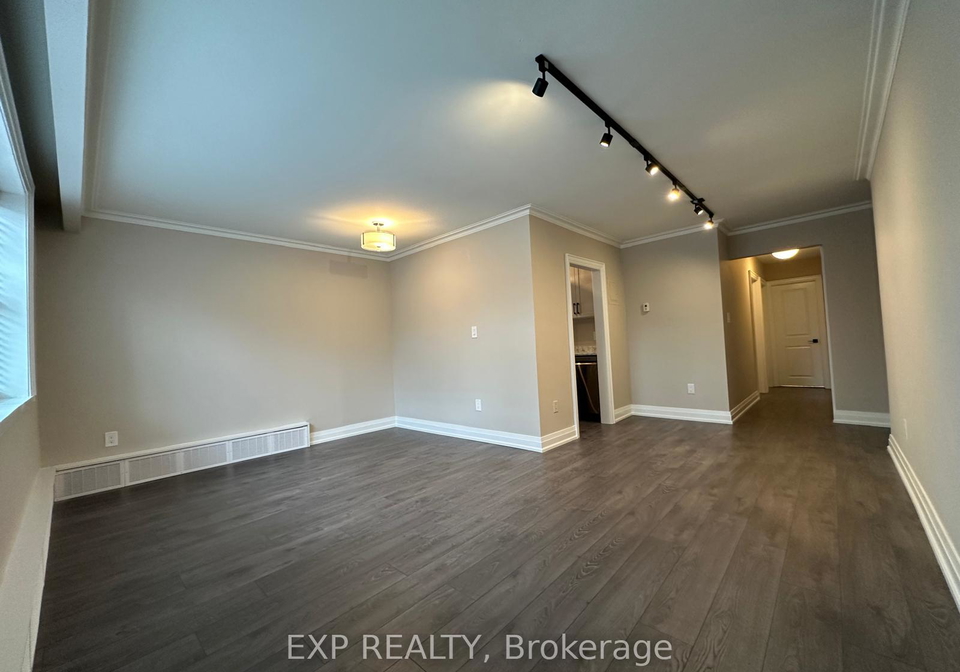 27-paisley-boulevard-mississauga-ontario-w13426496