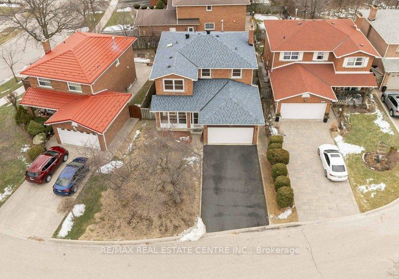 796-buckingham-court-mississauga-ontario-w13426718