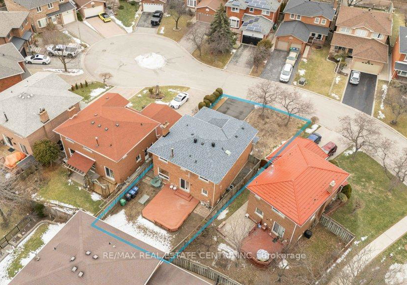 796-buckingham-court-mississauga-ontario-w13426718