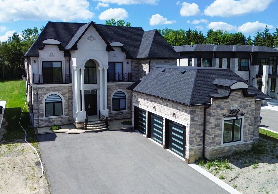 2882-charleston-side-road-caledon-ontario-w13427000