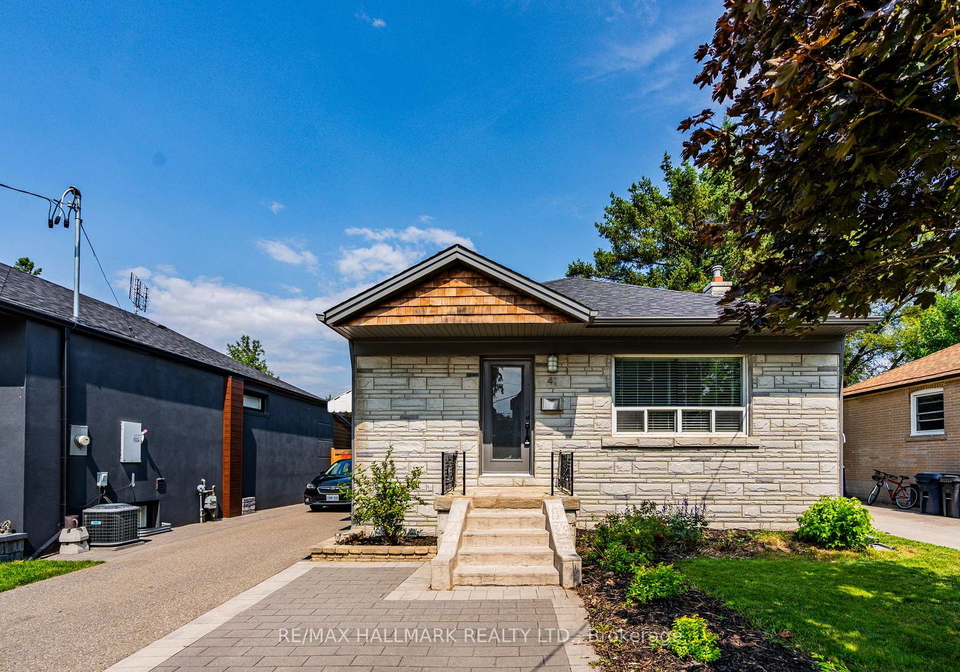 41-treeview-drive-etobicoke-ontario-w13427120