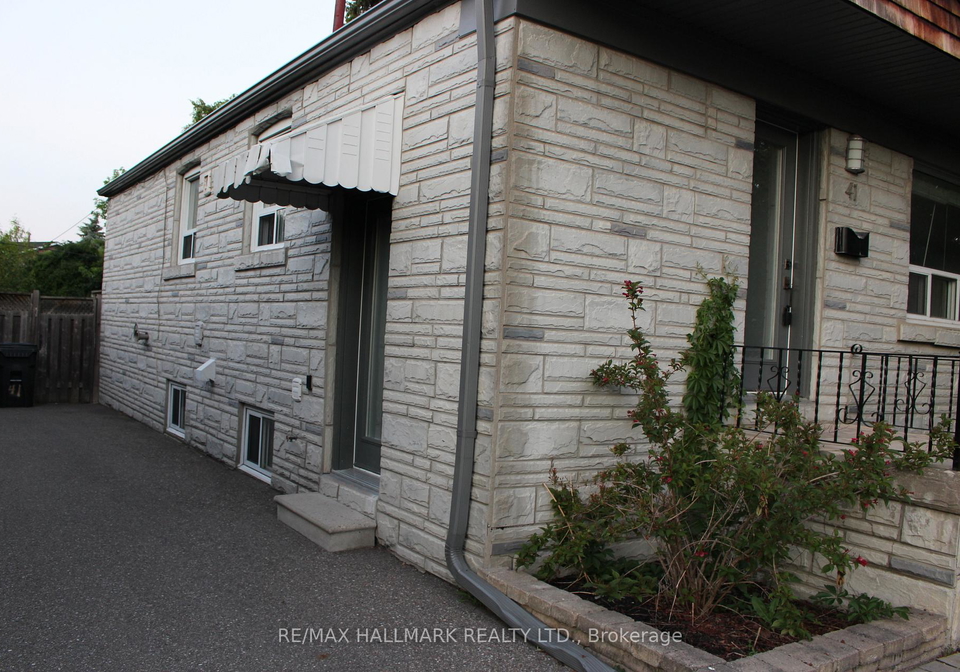 41-treeview-drive-etobicoke-ontario-w13427120