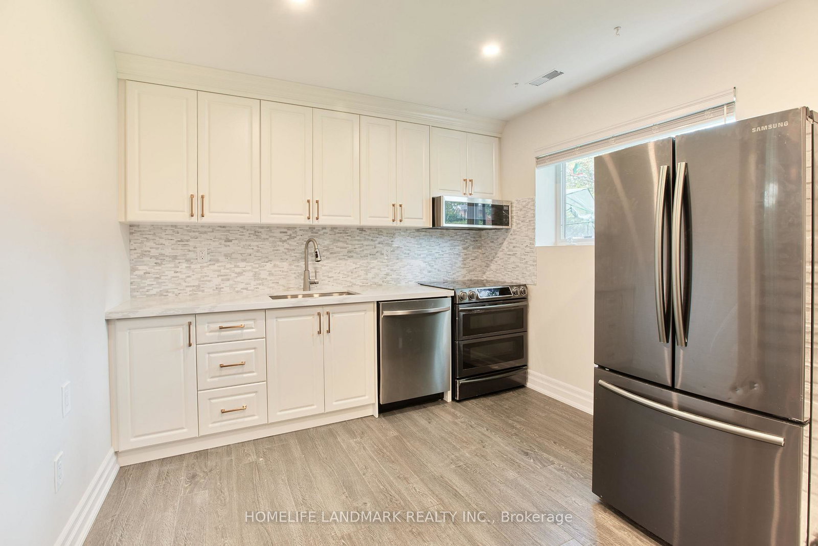 21-robinglade-drive-etobicoke-ontario-w13427134