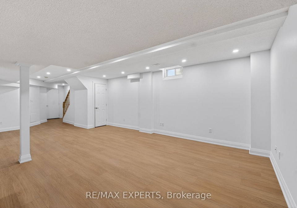 5058-oscar-peterson-boulevard-mississauga-ontario-w13427154