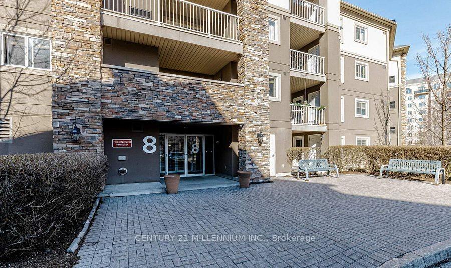 8-dayspring-circle-brampton-ontario-w13427168