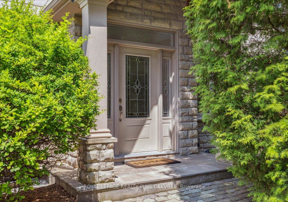 621-north-shore-boulevard-e-burlington-ontario-w13427428