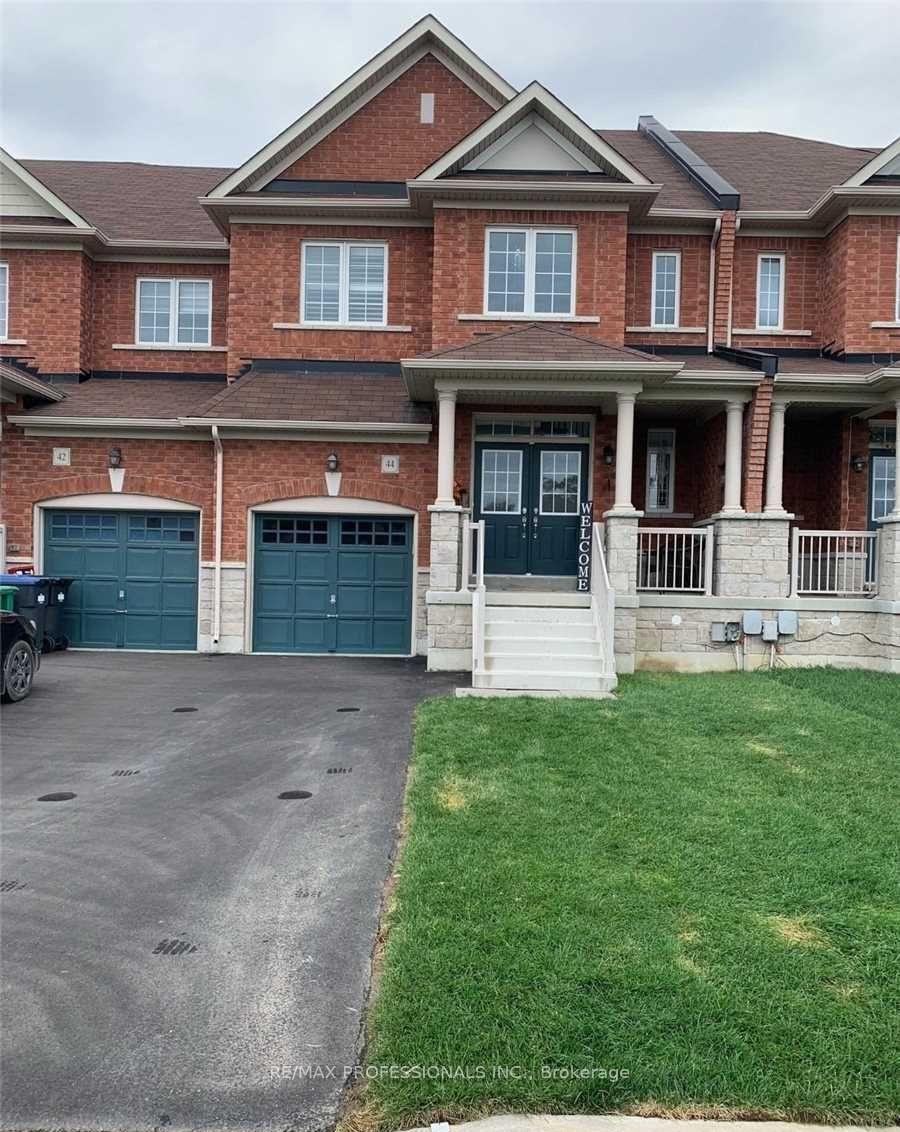 44-villadowns-trail-brampton-ontario-w13427508