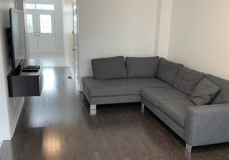 44-villadowns-trail-brampton-ontario-w13427508