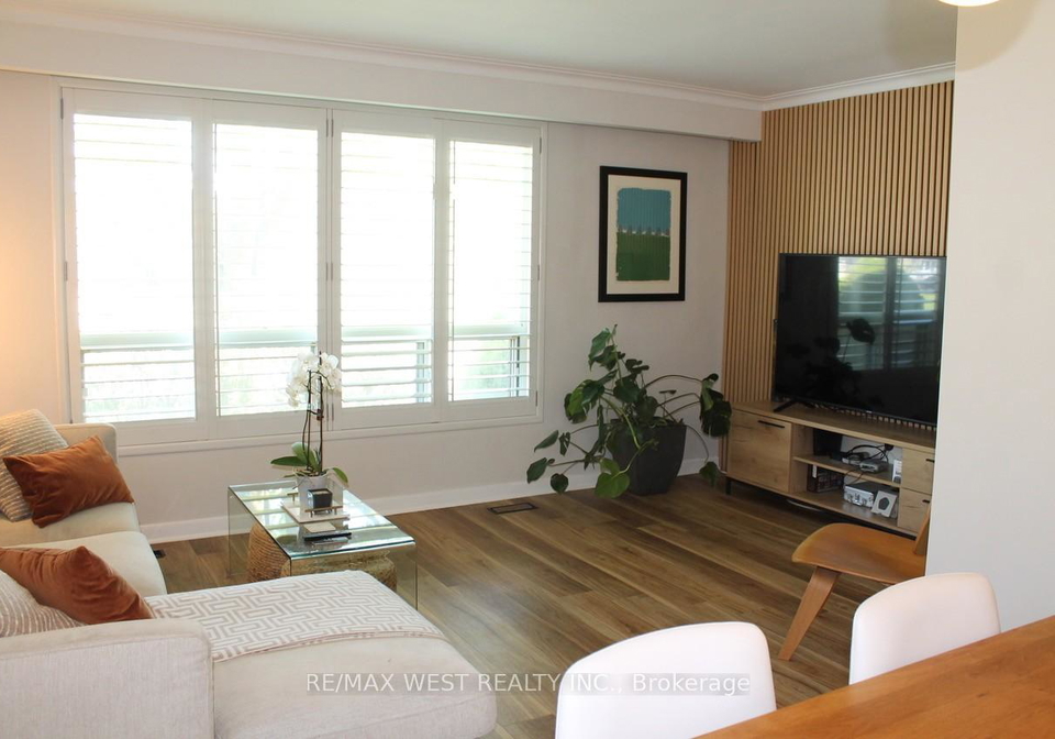 11-fletcher-place-etobicoke-ontario-w13427732