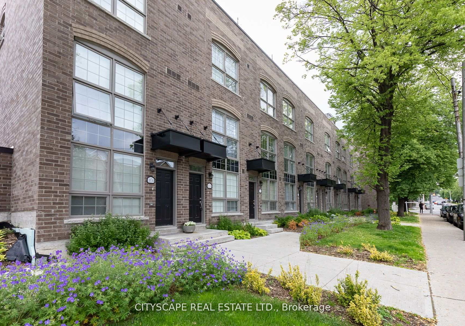 1084-lansdowne-avenue-toronto-ontario-w13427822