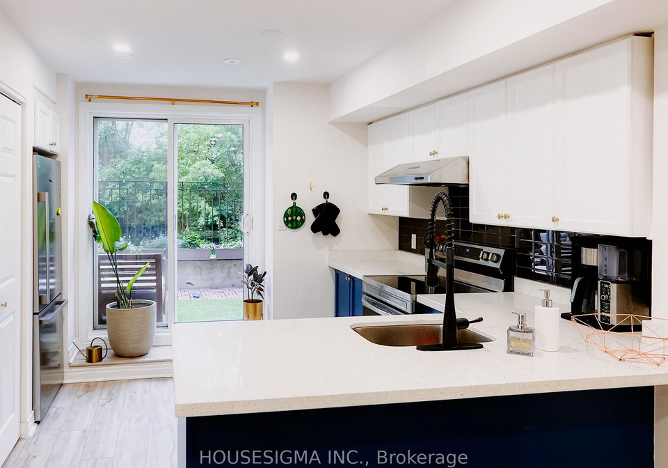 870-jane-street-toronto-ontario-w13427902