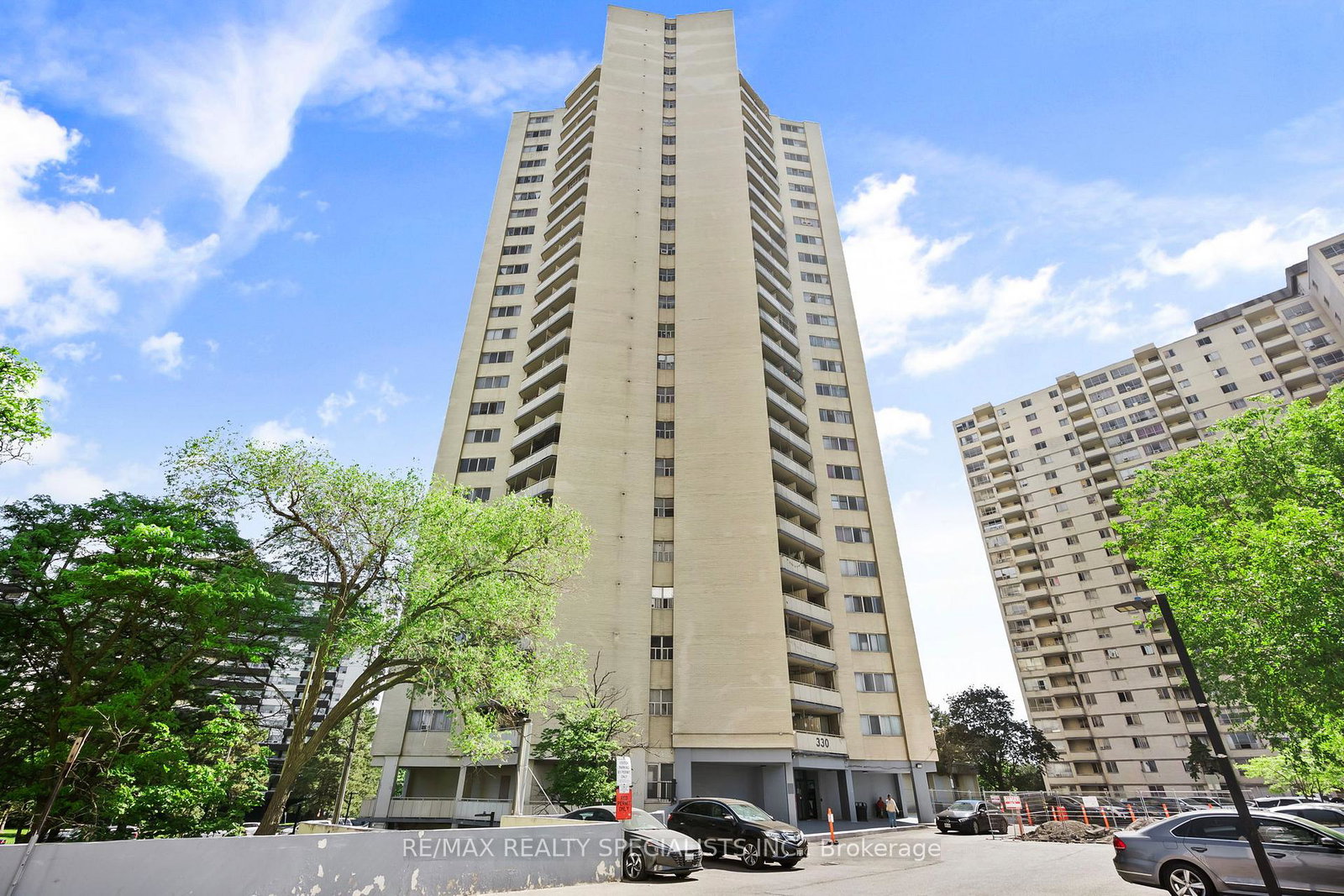 330-dixon-road-etobicoke-ontario-w13427920