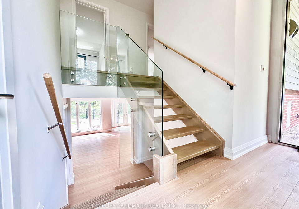 1319-cumnock-crescent-oakville-ontario-w13427956