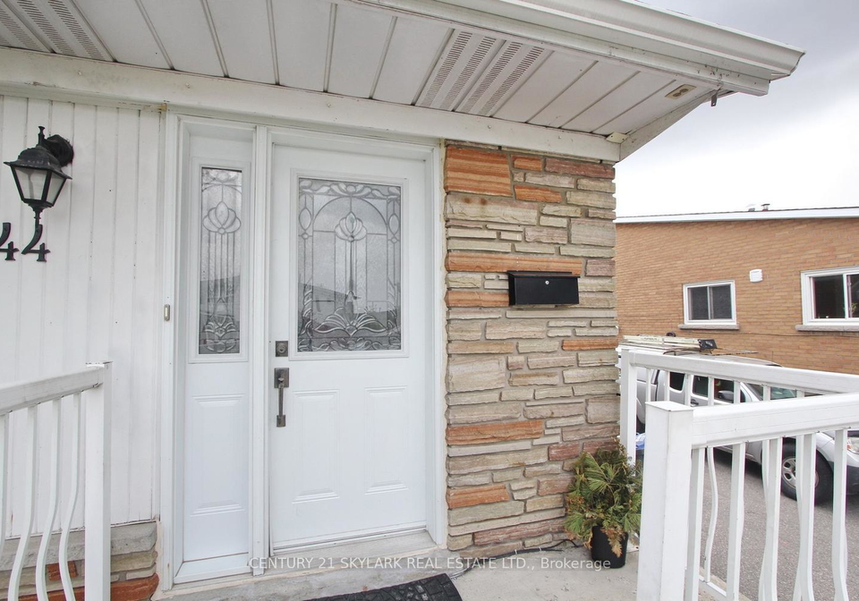44-sharon-court-brampton-ontario-w13428362
