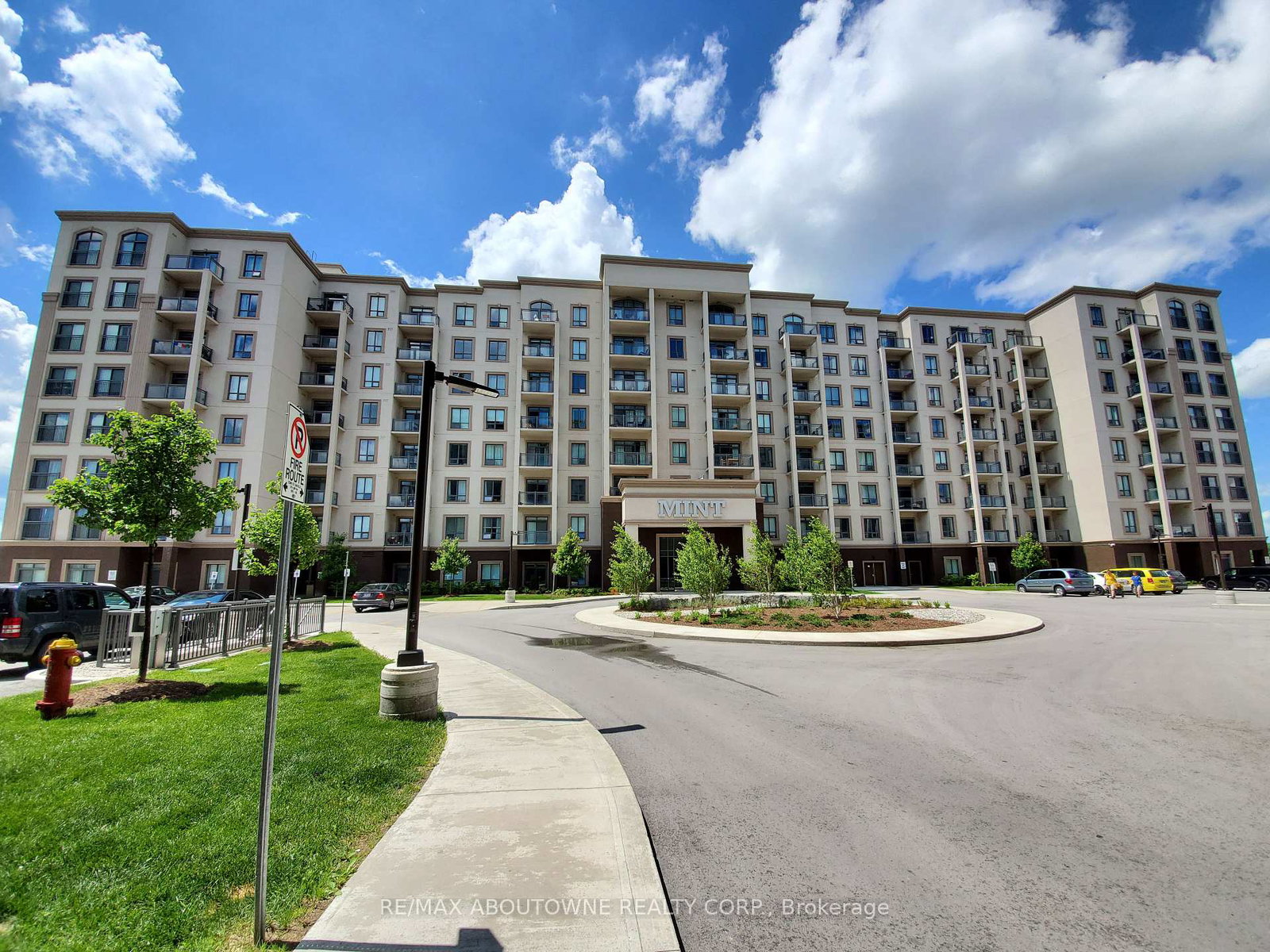 2490-old-bronte-road-oakville-ontario-w13428516