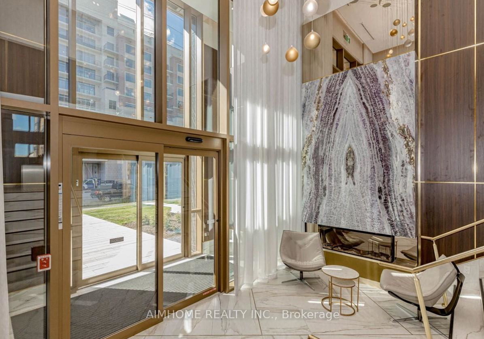 2333-khalsa-gate-oakville-ontario-w13428534