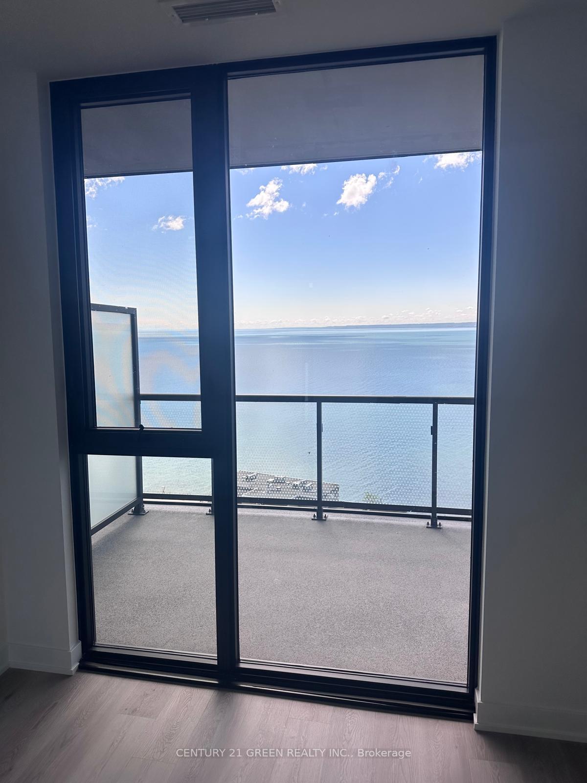 2075-lakeshore-road-burlington-ontario-w13428878