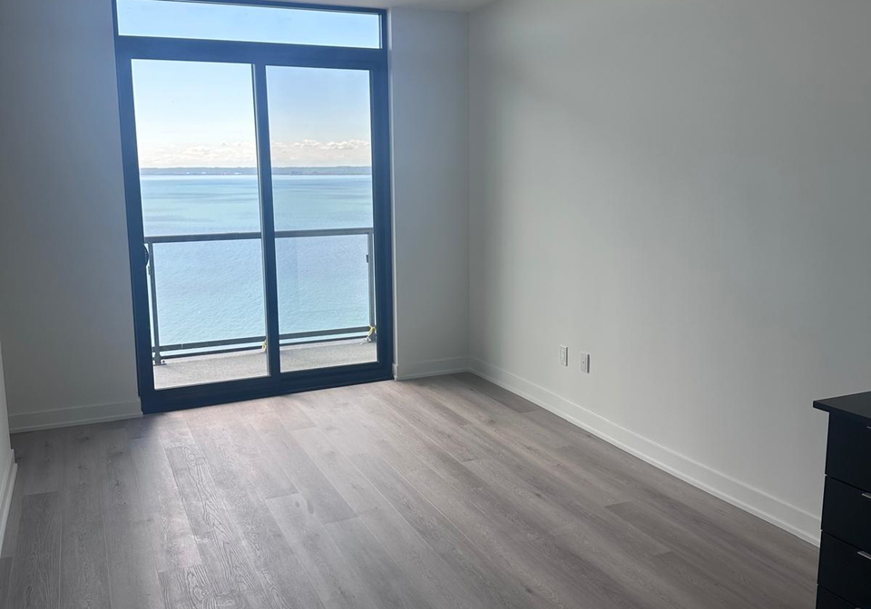 2075-lakeshore-road-burlington-ontario-w13428878