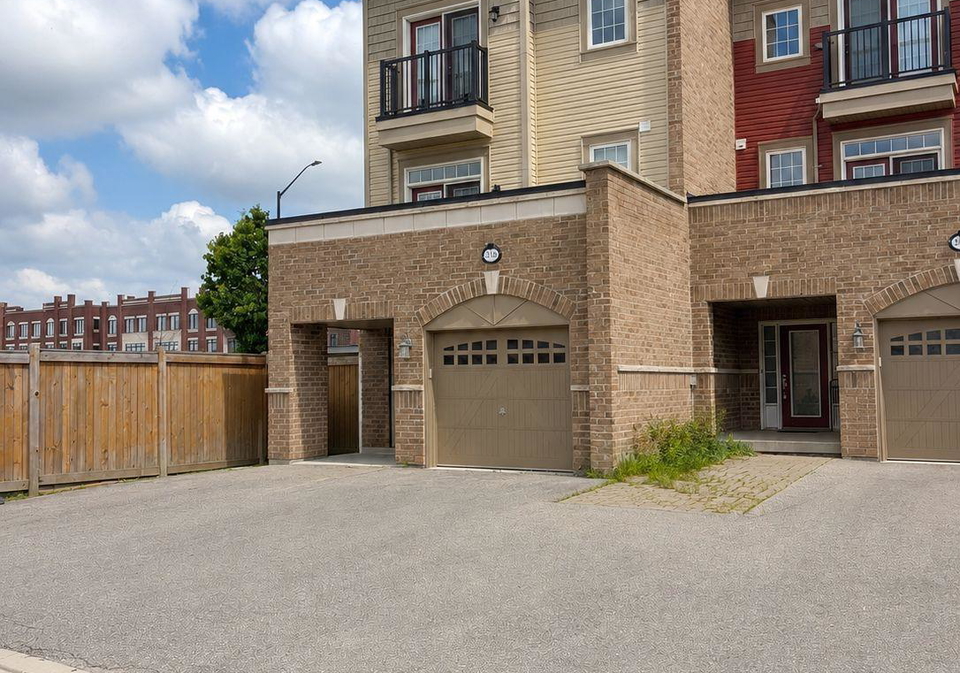 218-dougall-avenue-caledon-ontario-w13429106