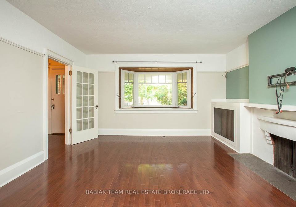 94-woodside-avenue-toronto-ontario-w13429116