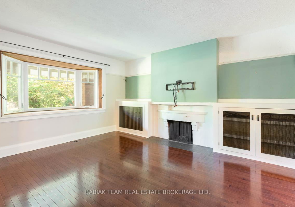 94-woodside-avenue-toronto-ontario-w13429116